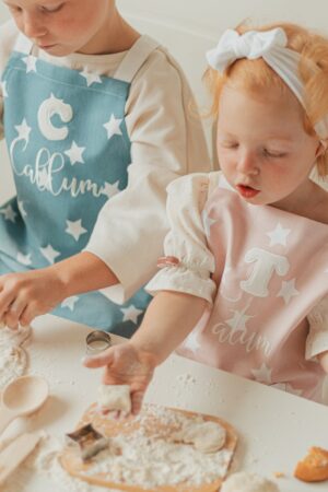 Toddler Apron Kids and Baby Clothing 2 Year Old Gift Personalized Apron With Name Embroidery Childs Christmas Gifts Busy Puzzle Apron