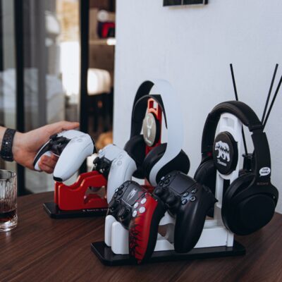 Personalized Controller Stand. Valentine Gift For Him. Video Gamer Gifts. Headphone Holder. Unique Gifts For Husband. Headset Accessories.