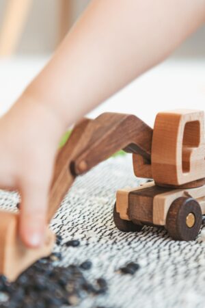Handmade Wooden Dump Truck Toy Birthday Gift For Children Best Toys For Boys Eco-friendly Construction Vehicles for Kids Pretend Play