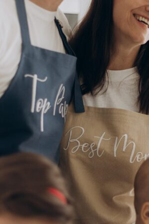 Customized Aprons For Toddlers Personalized Gifts For Kids Embroidered Aprons Birthday Baby Gift Waterproof Cooking Aprons Easter Gifts
