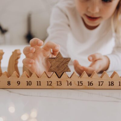 Minimalist Wooden Advent Calendar with Star Christmas Countdown Calendar Christmas Gift for Home Nativity Scene Set Advent Activity Cards