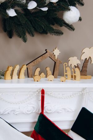 Handmade Farmouse Christmas Decor Wooden Nativity Set Handmade Waldorf Toys Christmas Story Birth of Jesus Christmas Table Decor