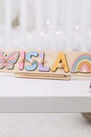Personalisierbares Namenspuzzle mit Stiften, Montessori-Spielzeug, Erstes Weihnachten, Holzspielzeug, Babyshower-Geschenk für Kinder