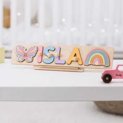Personalisierbares Namenspuzzle mit Stiften, Montessori-Spielzeug, Erstes Weihnachten, Holzspielzeug, Babyshower-Geschenk für Kinder